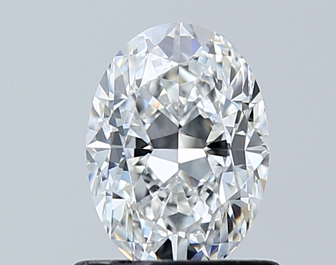 0.90克拉 E色 VS2級 天然	橢圓形鑽石 | GIA6532811638